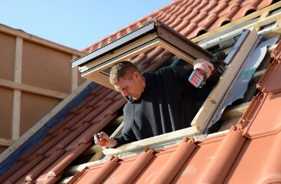 Pose de fenêtres de toit Velux à Combre